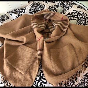 Burberry reversible shawl